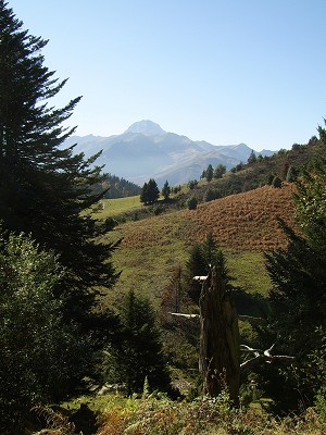 Pyrenees mountain scenery is spectacular