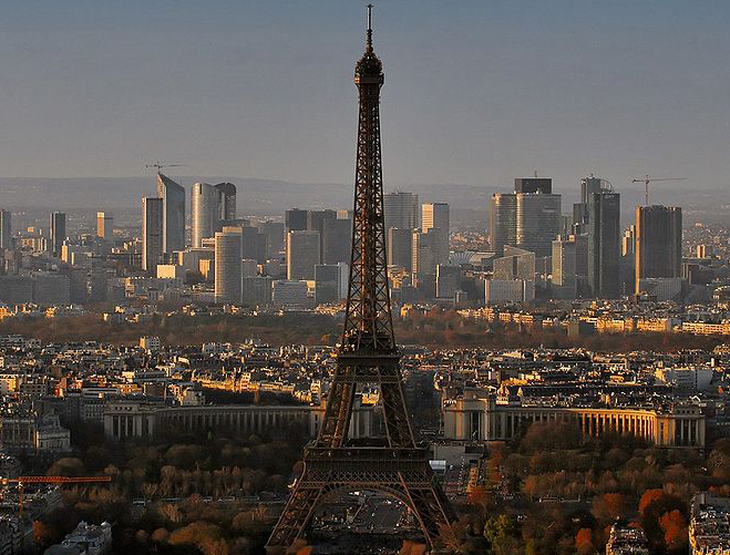 The nineteenth-century Eiffel Tower - Studio apartments in Paris